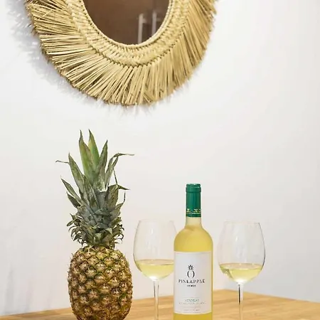 Pineapple Pena 19